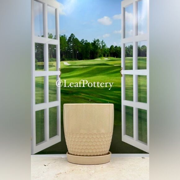 Honeycomb Beige Ceramic Planter Pot with Saucer Attached - Picture 5 of 9